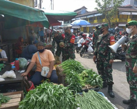 Tingkatkan Disiplin Kodim 0301/PBR Sampaikan Himbauan Prokes Di Pusat Perbelanjaan