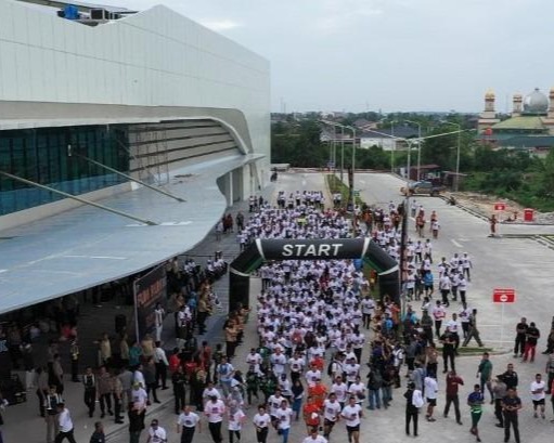 Kapolda Riau Melepas Peserta Lomba Lari Fun Run di Kota Dumai