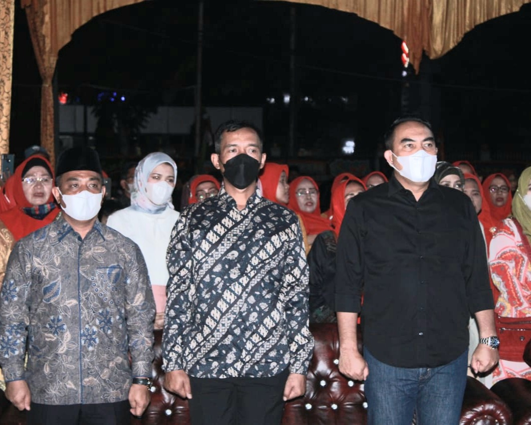 Dandim 0301/PBR Hadiri Acara Pengukuhan Pengurus FKMPI Provinsi Riau dan Kota Pekanbaru Serta Penutupan Festival di Gelanggang Remaja