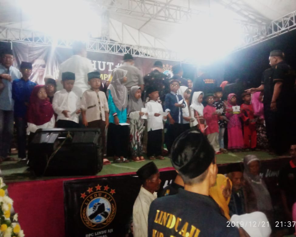 Dalam Rangka HUT Ke 3 Ormas Lindu Aji Kendal Pengurus PK Kangkung Melaksanakan Pengajian dan Santunan Anak Yatim dan Kaum Dhuafa