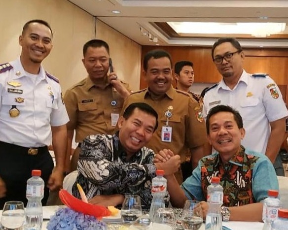 Walikota Pekanbaru Hadiri Acara MoU Dengan Lima Daerah/Kota Melalui Program SUTRI NAMA dan INDOBUS, Yang Merupakan Program Bantuan Pemerintah Inggris, Jerman dan Swiss