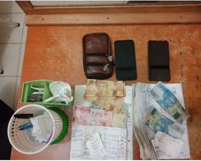 Kapolsek Koto Gasib Polres Siak Berhasil Amankan Tiga Pelaku Perjudian Togel di Dusun Suka Makmur