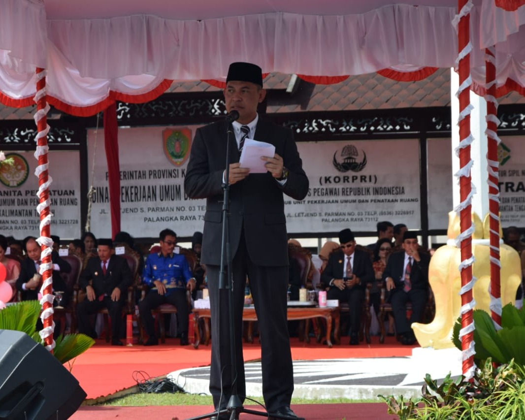 Sekda Prov Kalteng Pimpin Upacara Hari Bakti Dinas PUPR 