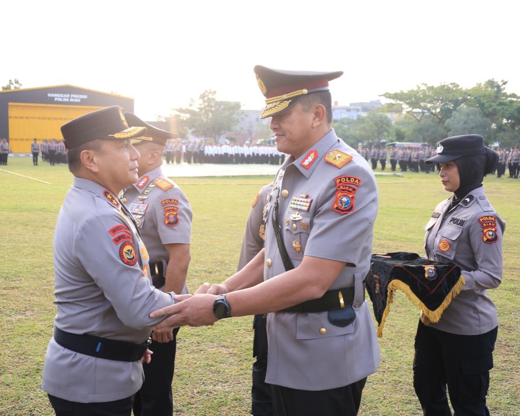 Kapolda Riau Pimpin Sertijab, Wakapolda Resmi Dijabat Brigjen Pol Hengki Haryadi