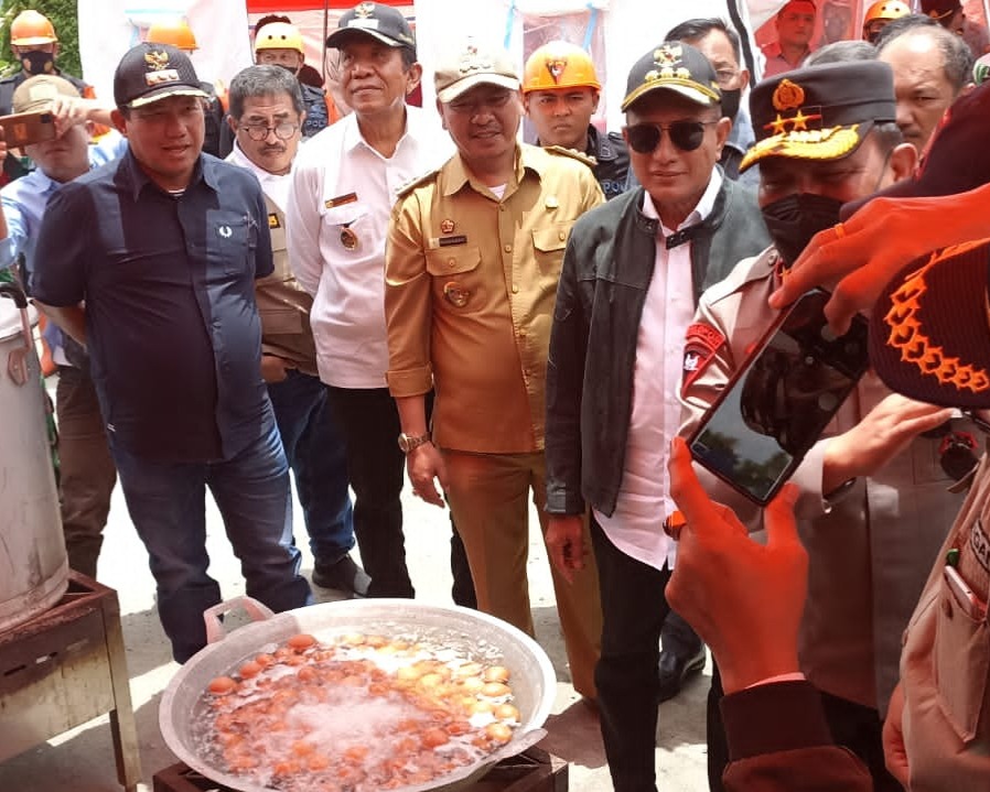 Bupati Tapanuli Utara Bersama Gubernur Sumatera Utara Tinjau Korban Bencana Gempa