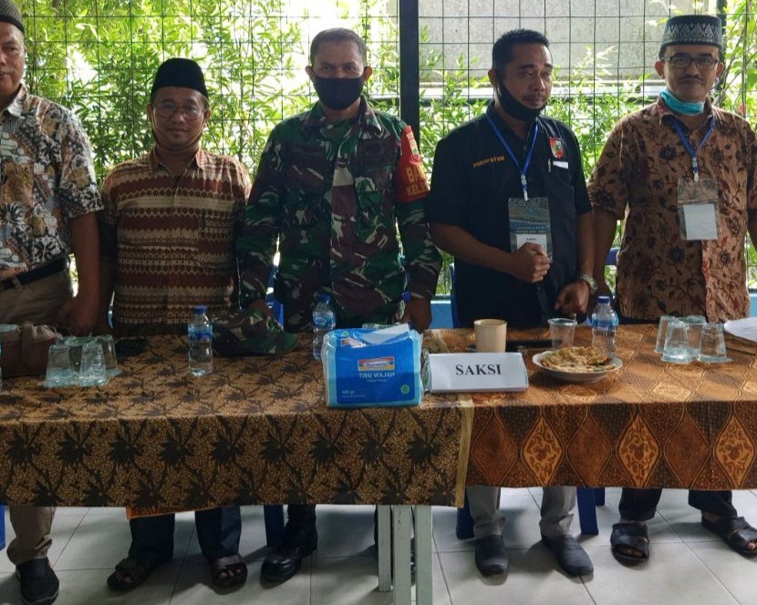 Babinsa Kodim 0301/PBR Pantau Pemilihan Ketua RW 01 Kelurahan Bina Widya