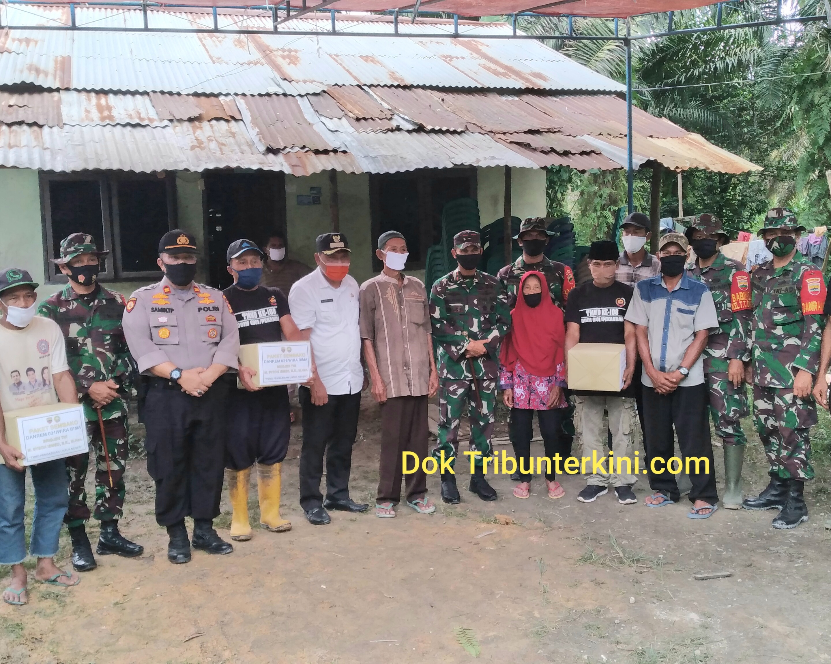 Danrem 031/WB Didampingi Dandim 0301/PBR Tiba di Posko Serta Meninjau Lokasi Pekerjaan TMMD Ke-108 Kodim 0301/PBR