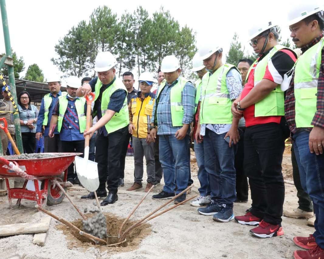 Bupati Taput Hadiri Ground Breaking Bangunan IPA SPAM IKK Tarutung