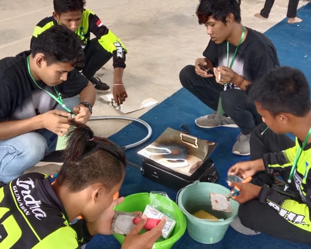 Disdagperin Muba Gelar Pelatihan Souvenir Berbahan Karet di Desa SP2 Bukit Selabu