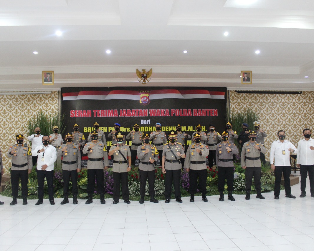 Kapolda Banten Irjen Pol. Drs. Fiandar Pimpin Sertijab Wakapolda Banten