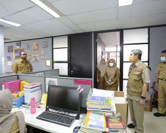 Hari Pertama Masuk Kerja Usai Hari Raya Idul Fitri 1441 H, Gubri Sidak Ke Sejumlah OPD di Lingungan Pemprov Riau