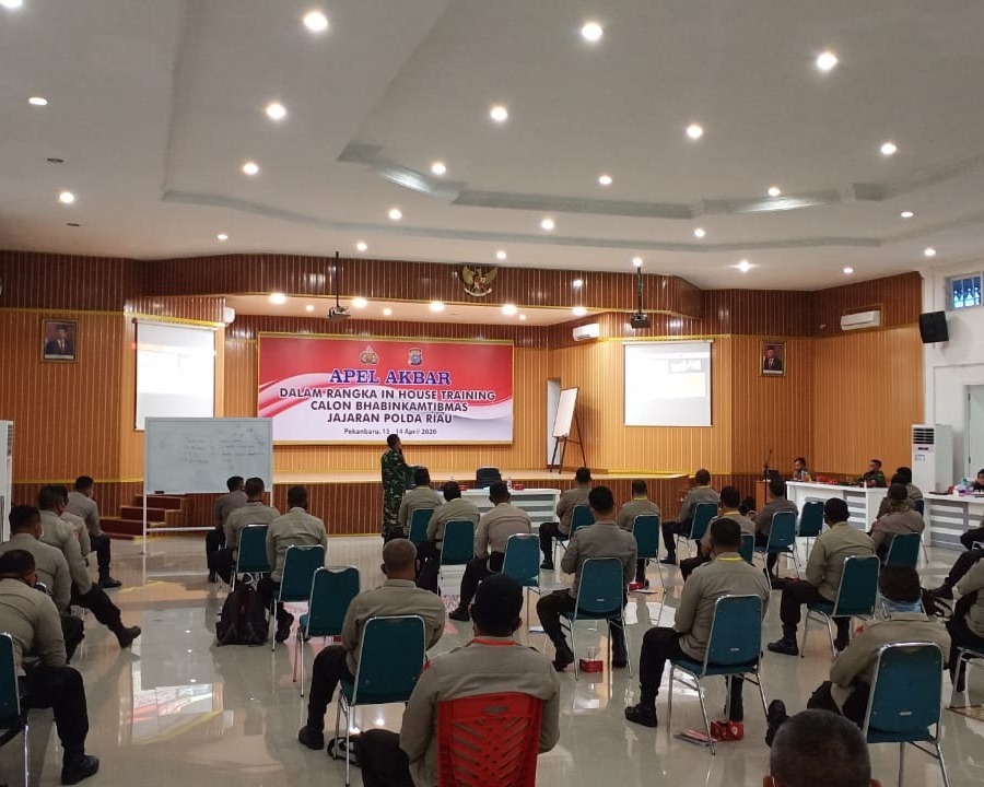 Dandim 0301/Pekanbaru Beri Materi Kepada Calon Bhabinkamtibmas Jajaran Polda Riau