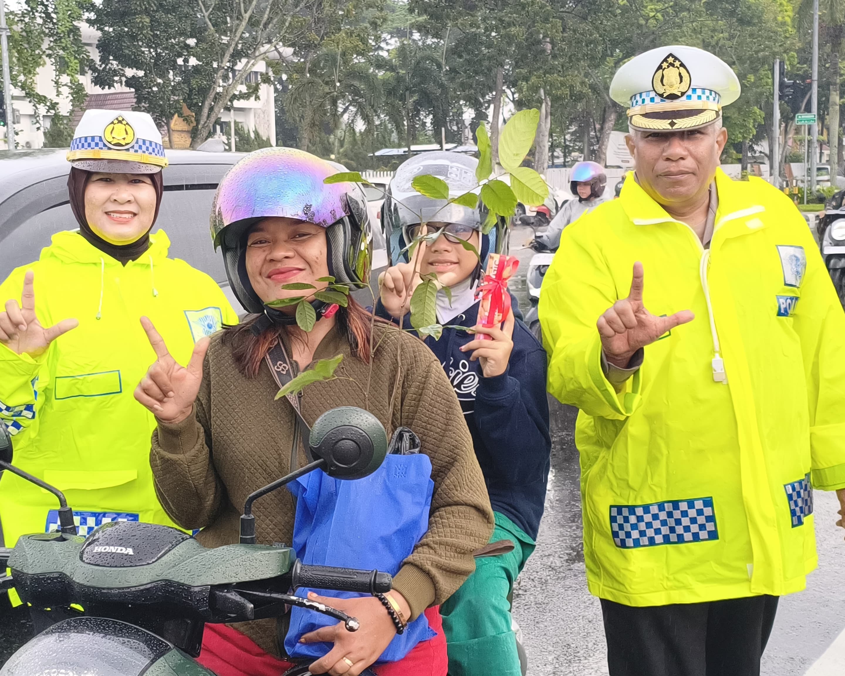 Tingkatkan Kesadaran Budaya Tertib Berlalu Lintas, Ditlantas Polda Riau Gencarkan Sosialisasi Dan Program Green Policing