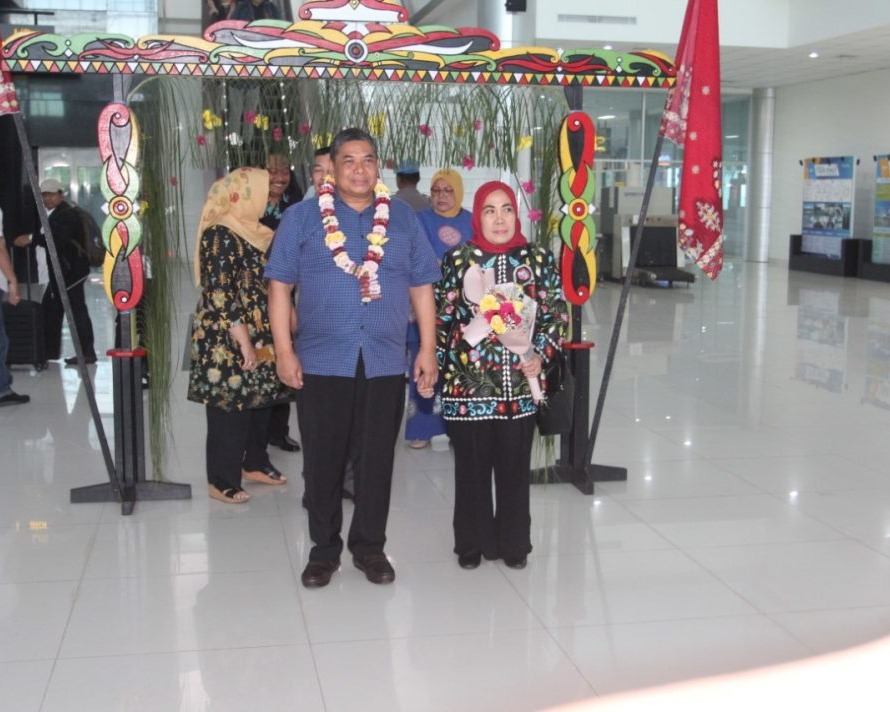 Kedatangan Wakapolda Baru Brigjen Pol. Drs. Indro Wiyono, M.Si Di Jemput Kapolda Kalteng Beserta Jajaran