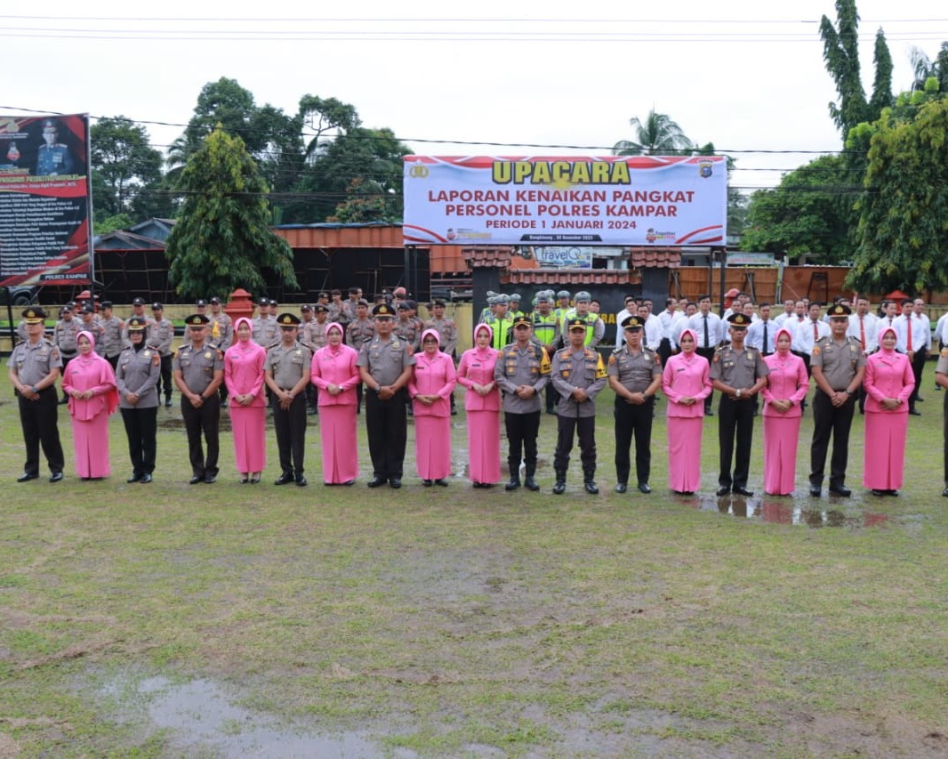 Kapolres Kampar Pimpin Upacara Laporan Kenaikan Pangkat Personil Periode 1 Januari 2024