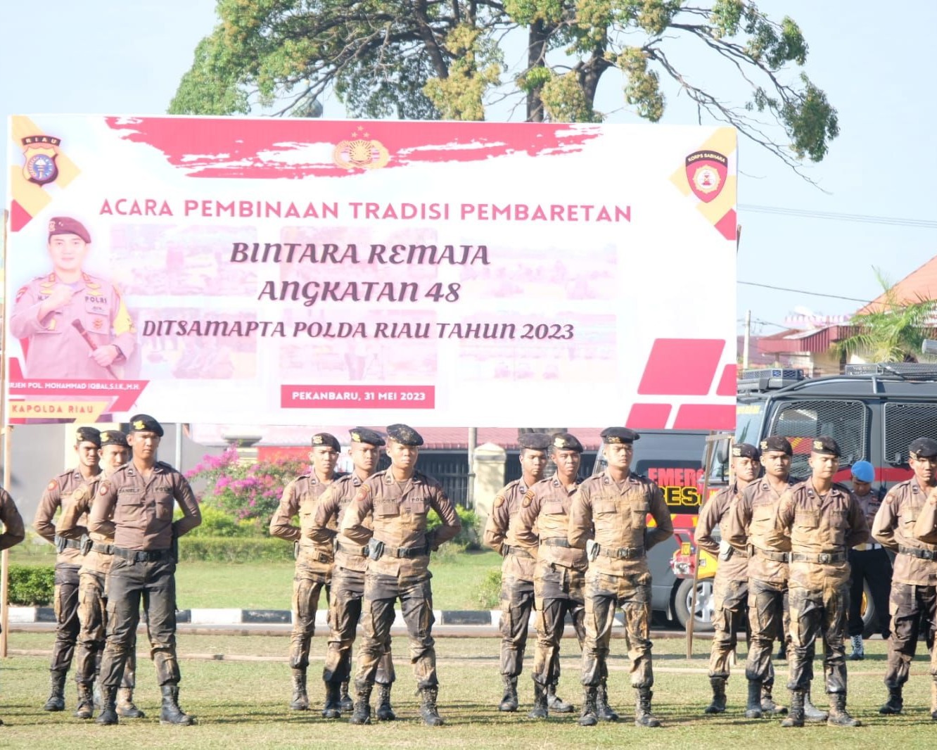 Upacara Tradisi Pembaretan Bintara Angkatan 48, Kapolda Riau: Jangan Lupakan Jasa Orang Tua dan Jadilah Polisi Yang Dicintai Masyarakat