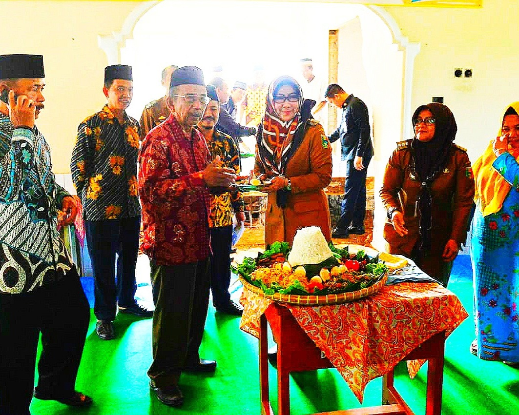 Bupati Tanggamus Hadiri Peletakan Batu Pertama Masjid Jami' Al-Muttaqin Purwodadi