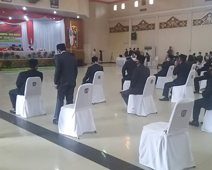 Bupati Murung Raya Melantik 12 Pejabat Eselon II Pemerintahan Kabupaten