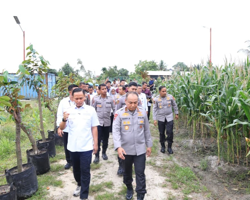 Kapolda Riau Resmikan Program 'Tabung Harmoni Hijau'