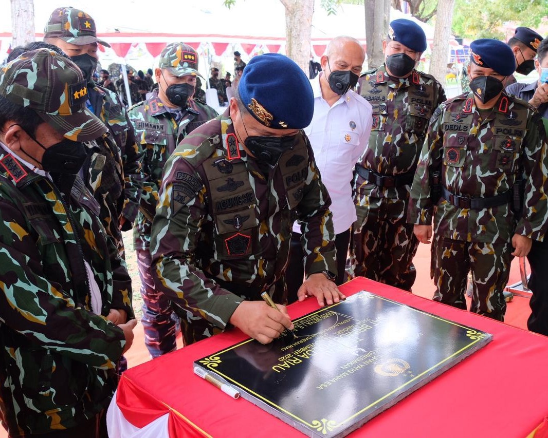 Gunakan Untuk Mengasah Kemampuan Personil Dan Jangan Tinggalkan Rakyat Walau Sejenak, Ini Pesan Kapolda Riau Saat Resmikan Gedung Teratai Satuan Brimob
