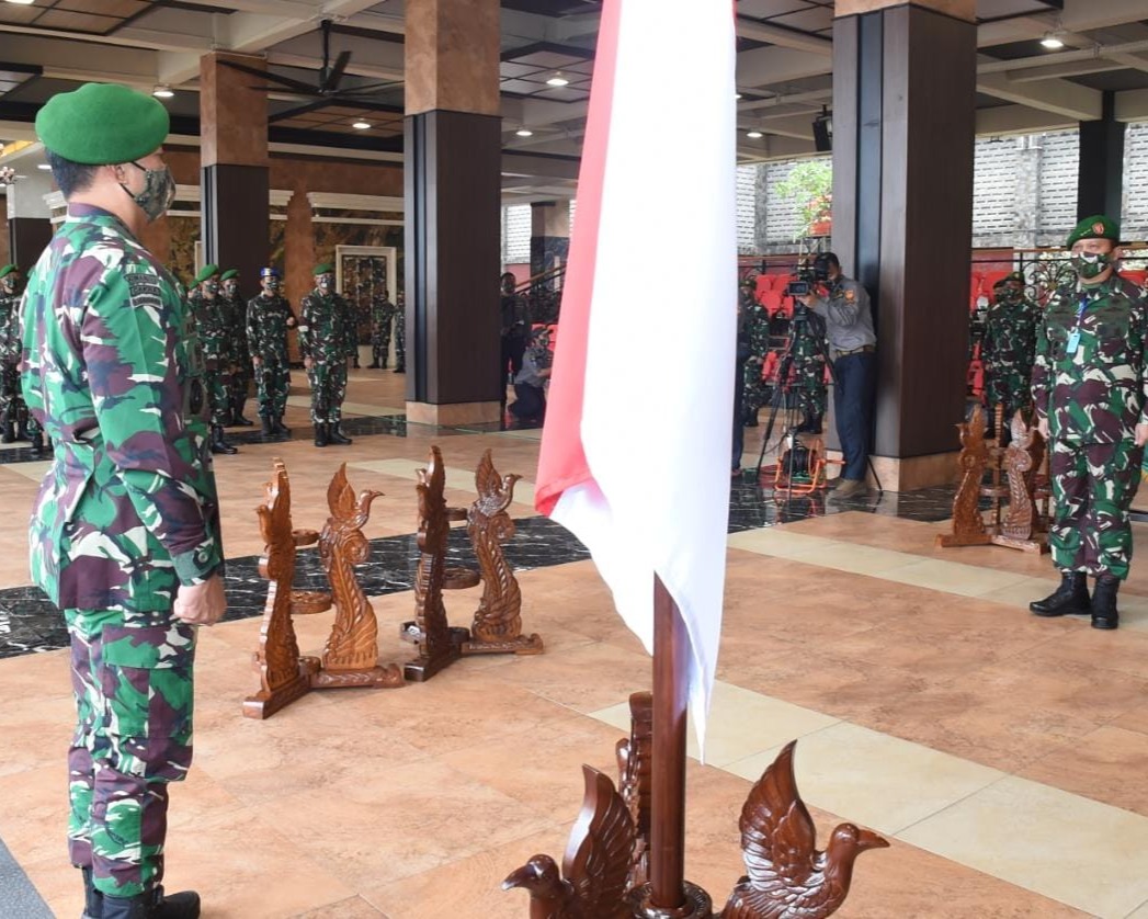 Kasad Menerima Laporan Korps Kenaikan Pangkat Wakasad dan 12 Perwira Tinggi TNI AD
