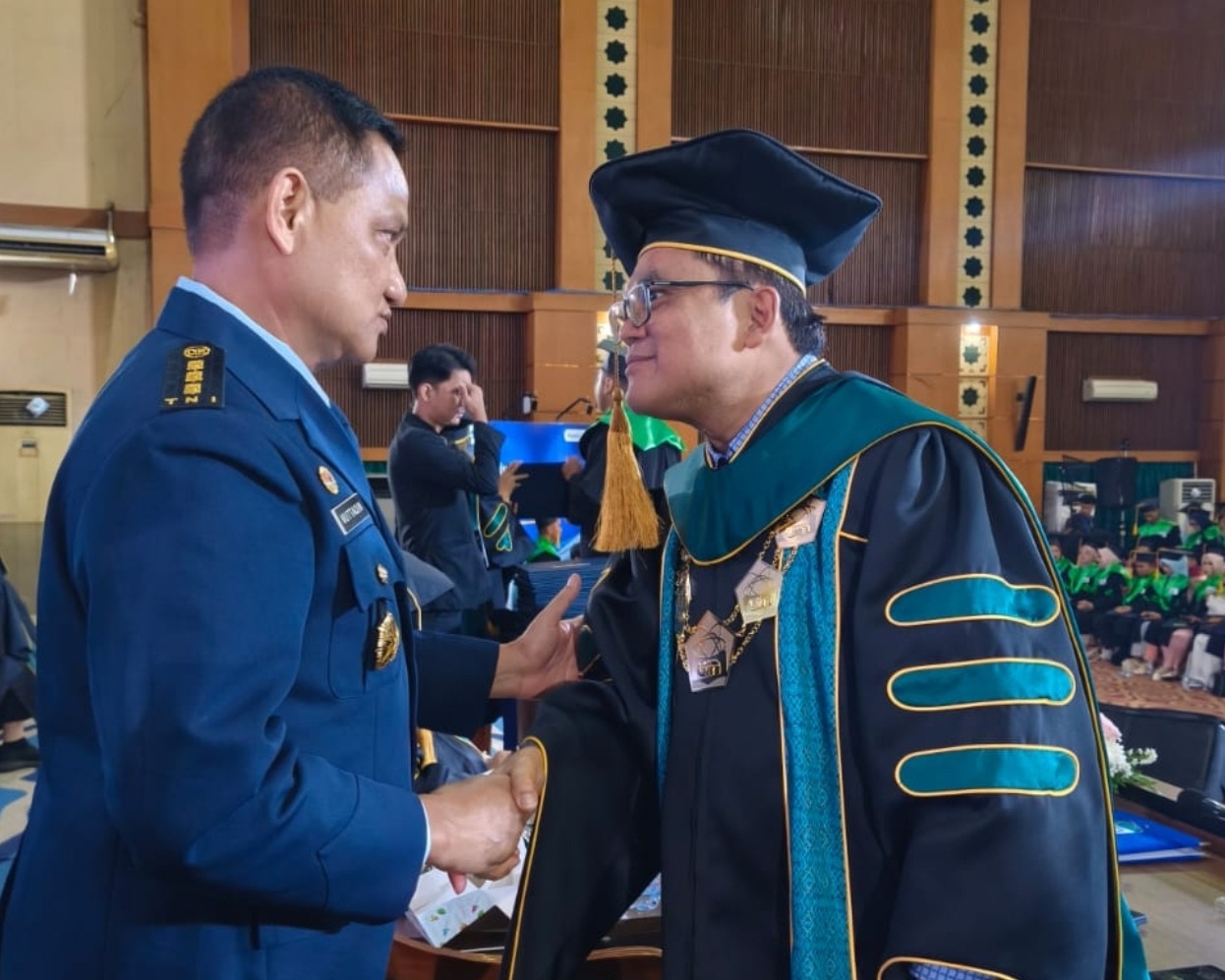 Menginspirasi, Kolonel Sus Dr. Muttaqin, M.Ag., Berikan Sambutan Pada Wisuda UIN Syahid Jakarta