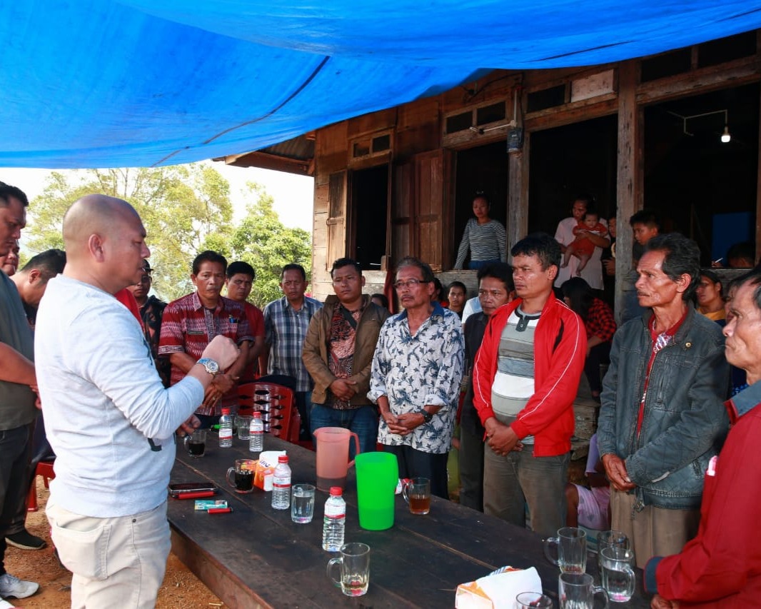 Bupati Taput Nikson Nababan Kunjungan Kerja Meninjau Pembukaan Akses Jalan Antar Desa dan Kecamatan