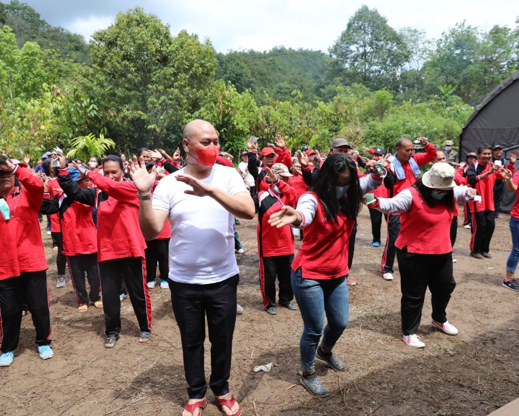 Bupati Tapanuli Utara Nikson Nababan Tinjau Lokasi  Wisata Sampuran Desa Parsaoran Samosir Kecamatan Pahae Jae