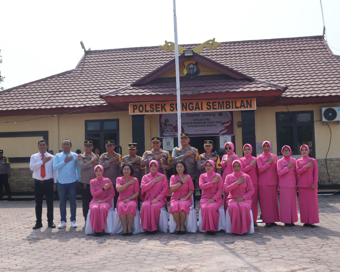 Kapolres Dan Ketua Bhayangkari Cabang Dumai Kembali Laksanakan Kunker Ke Polsek Jajaran