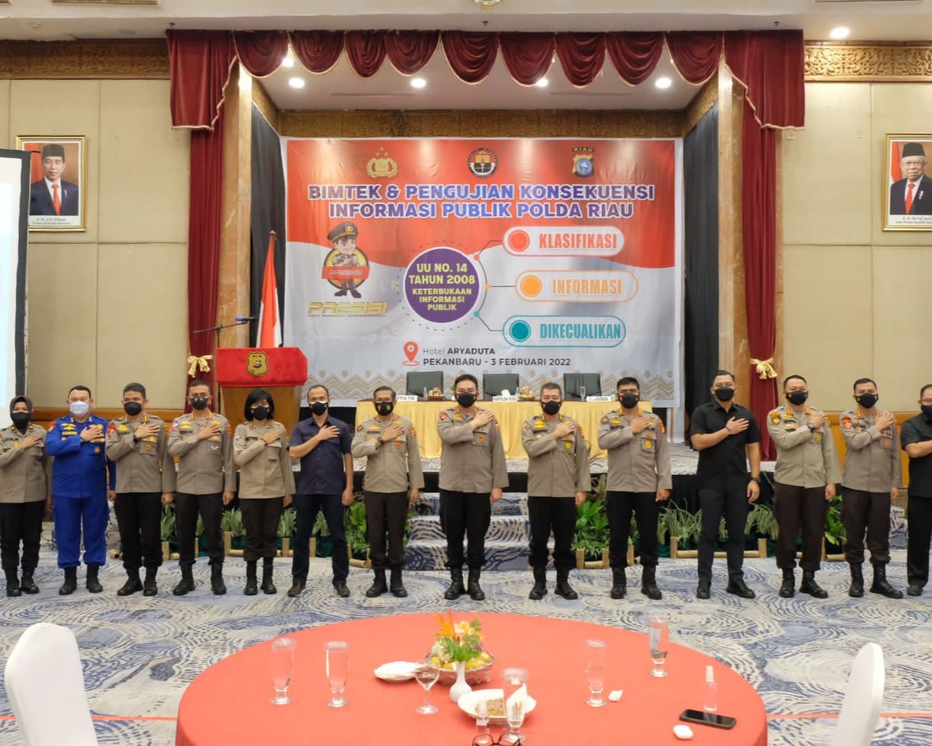 Buka Bimtek Dan Pengujian Konsekuensi Informasi Publik, Kapolda Riau Irjen Pol M Iqbal: Pahami Teknis, SOP, Serta Langkah Kongkret Penerapan UU Keterbukaan Informasi Publik