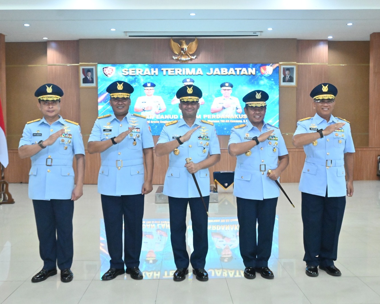 Pimpin Sertijab Danlanud HLM, Pangkodau I Apreasiasi Peran Penting Strategis Lanud HLM