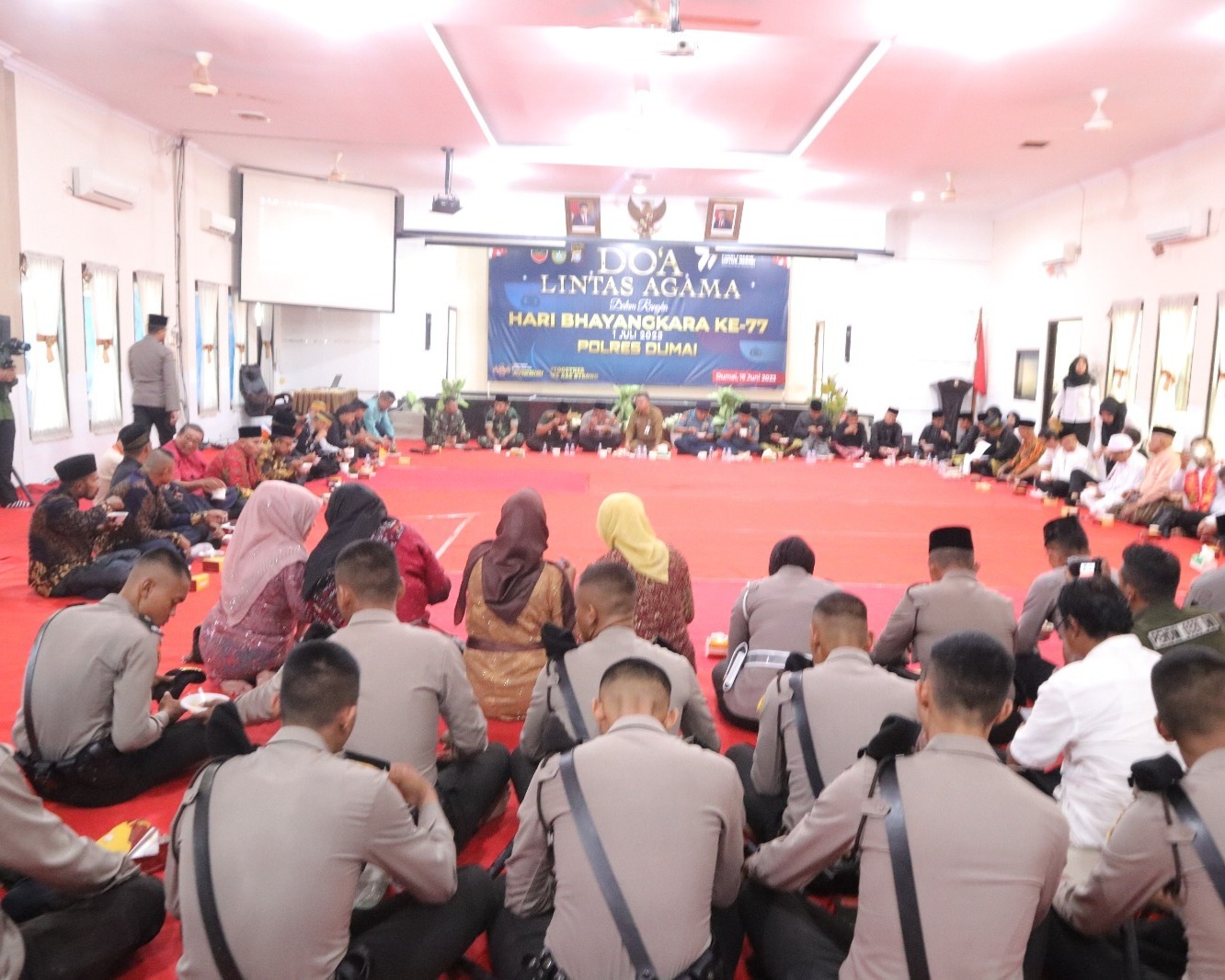 Polres Dumai Gelar Doa Lintas Agama Dalam Rangka Hari Bhayangkara Ke-77 Tahun 2023
