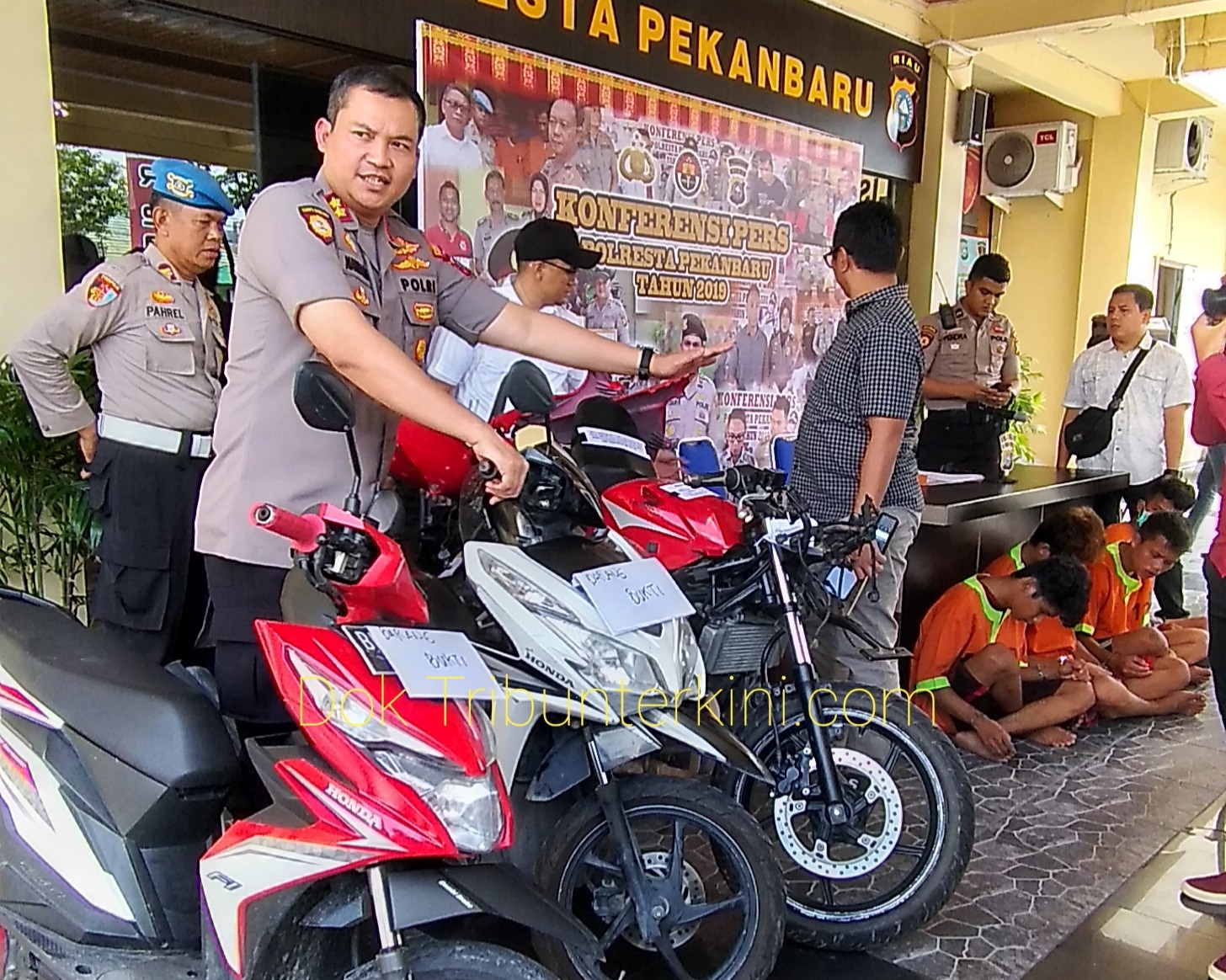 Tim Opsnal Reskrim Polresta Pekanbaru Berhasil Menangkap Empat Tersangka Kasus Curanmor