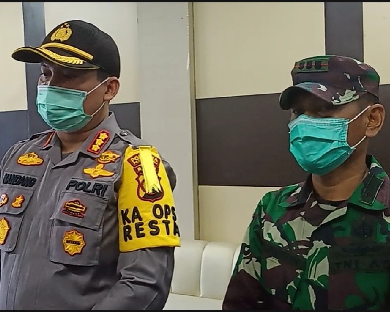 Walikota Bersama Dandim 0301/Pekanbaru dan Kapolresta Hadiri Acara Dialog Live TV, Dalam Rangka Persiapan Penerapan PSBB Di Wiilayah Kota Pekanbaru