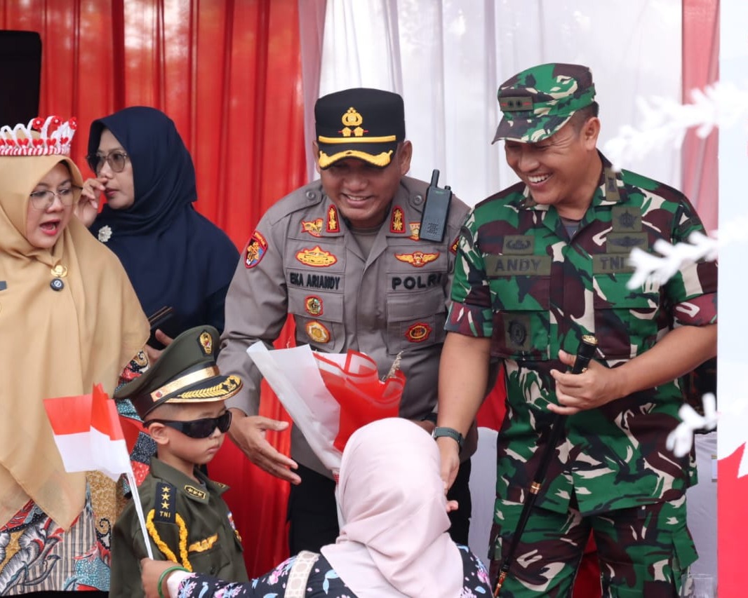 Ribuan Peserta Meriahkan Karnaval Budaya HUT RI Ke-80 Di Siak, Kapolres Turut Hadir
