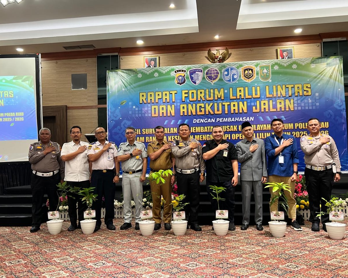 Ditlantas Polda Riau Matangkan Strategi Penanganan Infrastruktur Untuk Kelancaran Operasi Lilin 2025, Rapat Forum LLAJ Bahas Hasil Survei Jalan Dan Jembatan Rusak