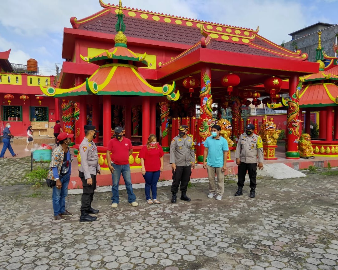 Berikan Rasa Aman Saat Ibadah Tahun Baru Imlek, Polresta Pekanbaru Lakukan Patroli Kamtibmas Ke Beberapa Vihara