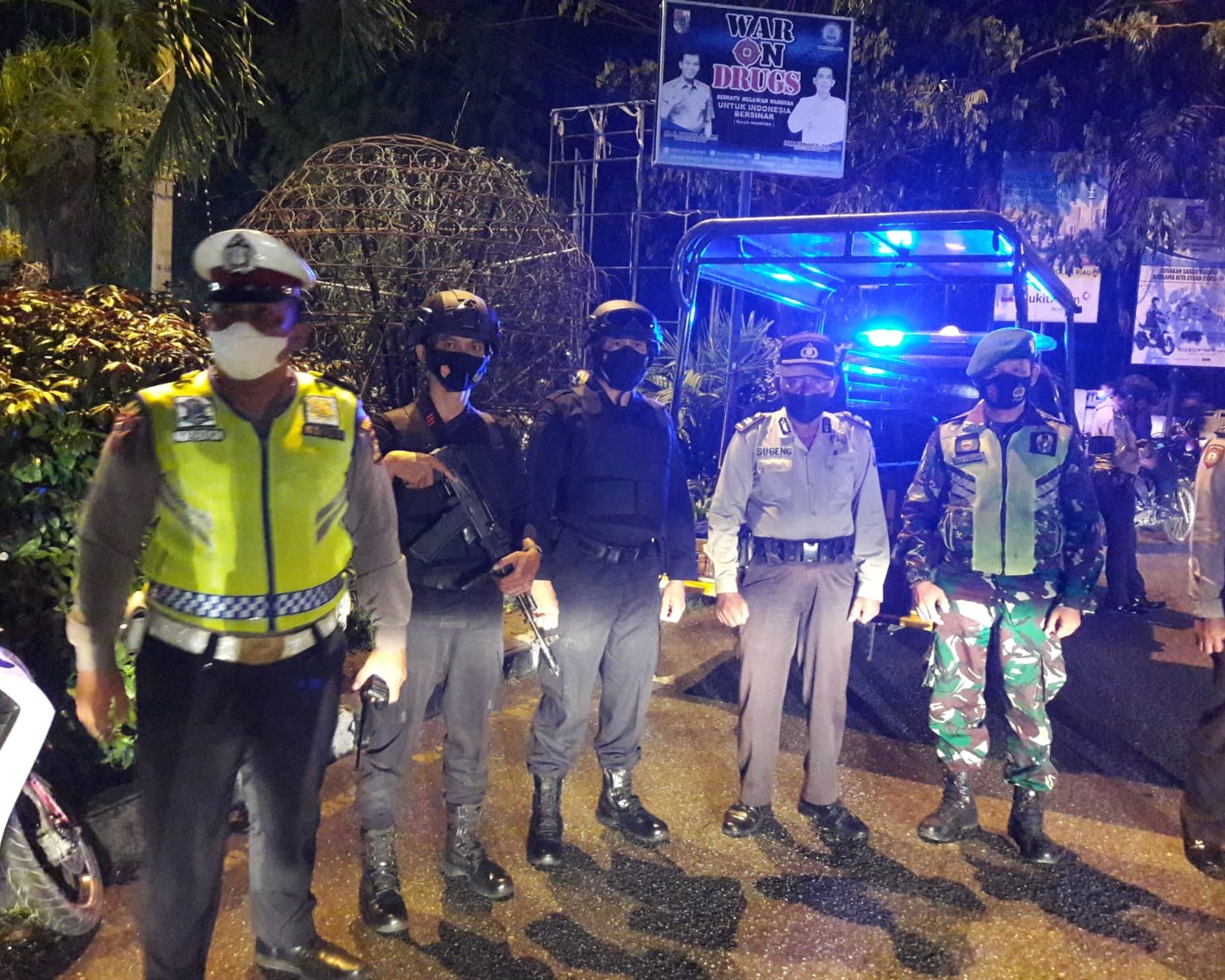 Satuan Brimob Polda Riau Dan Kodim 0301/Pekanbaru Gelar Patroli Sinergitas Garnisum