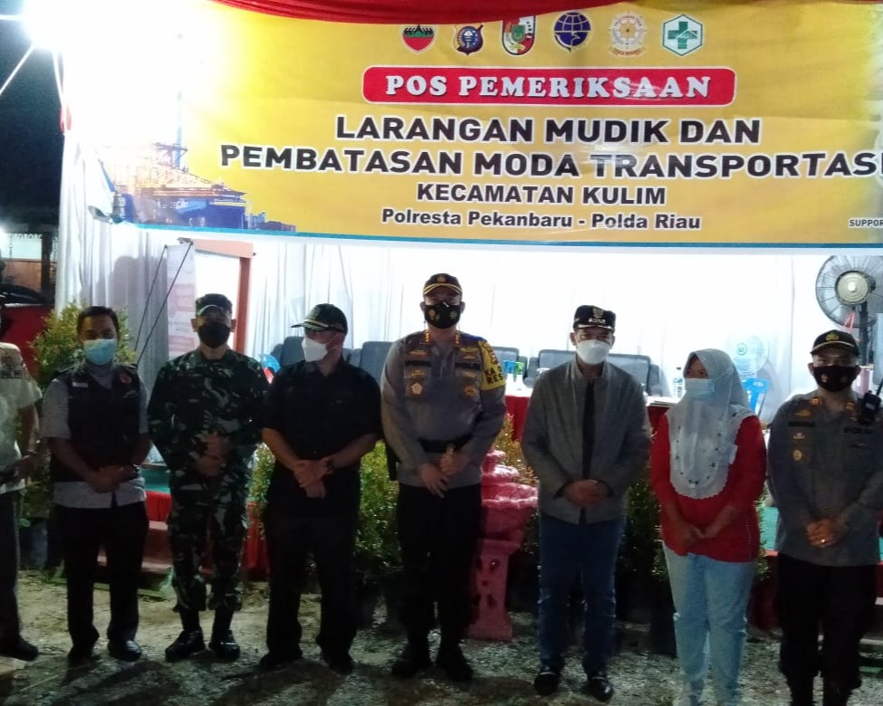Dandim 0301/PBR Bersama Forkompinda Kota Laksanakan Pengecekan Pos Larangan Mudik Lebaran 1442 H dan Pembatasan Moda Transportasi