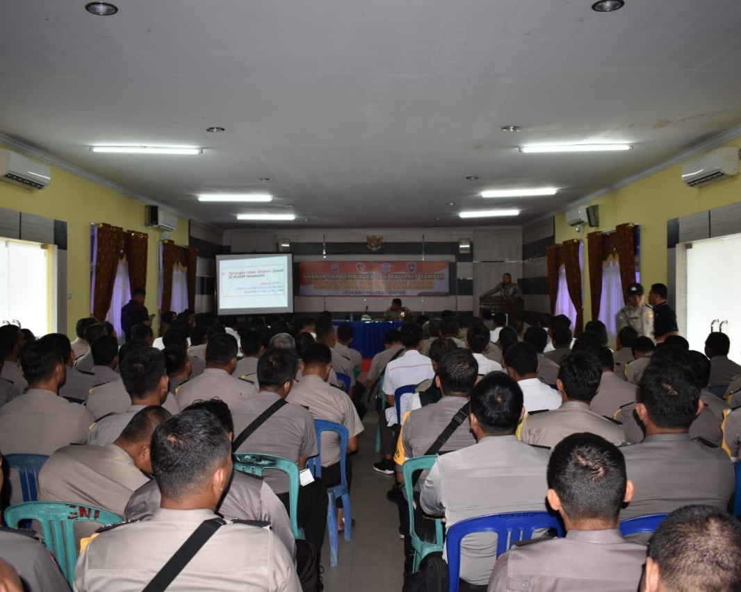 Kapolres Kampar Beri Arahan dan Pembinaan Kepada Para Kanit dan Anggota Bhabinkamtibmas