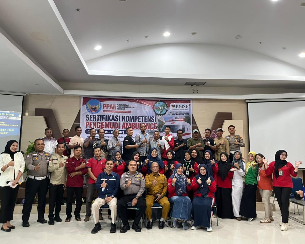 Satlantas Polres Kampar Gelar Sosialisasi Etika Lalu Lintas Kepada Driver Ambulans Di Aulia Hospital Pekanbaru