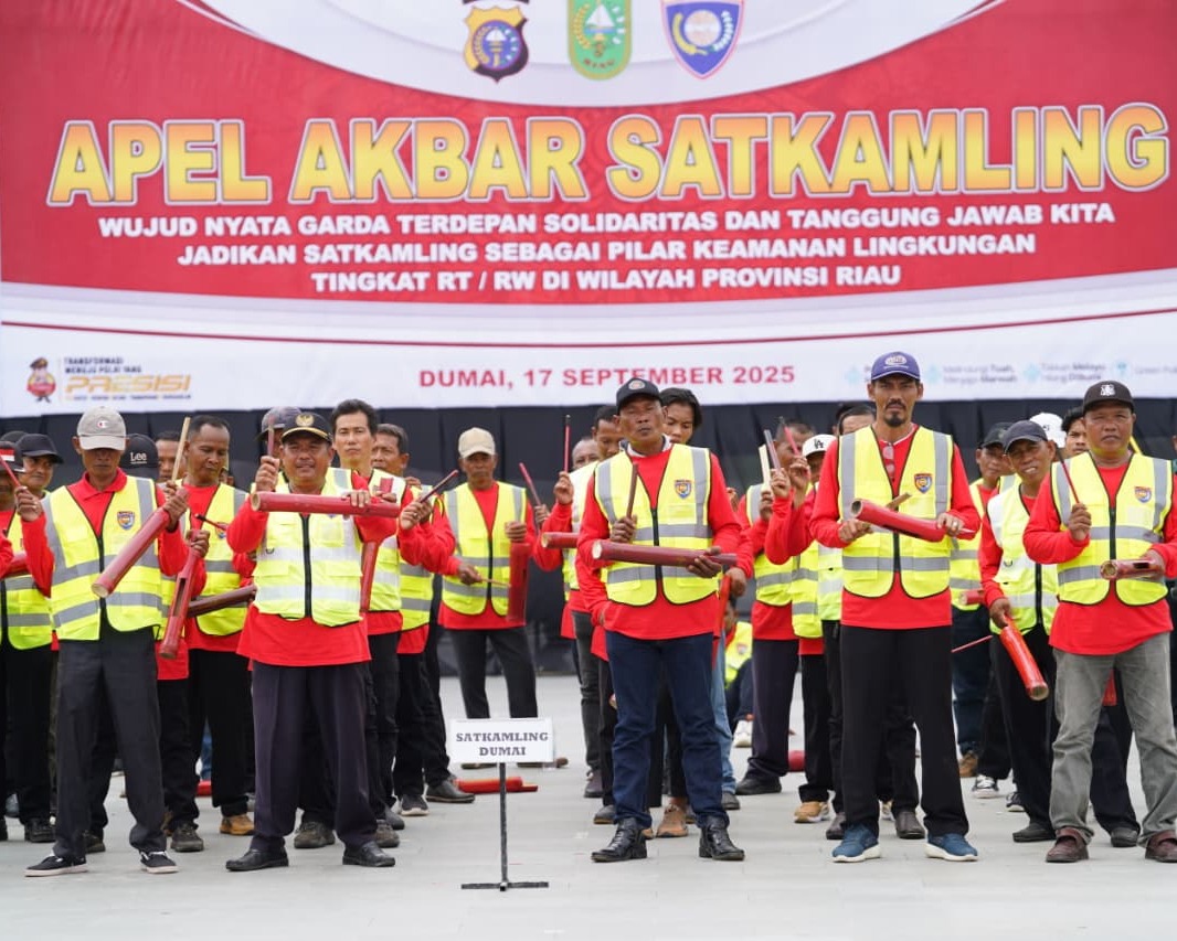 Kapolda Riau Pimpin Apel Satkamling Di Kota Dumai