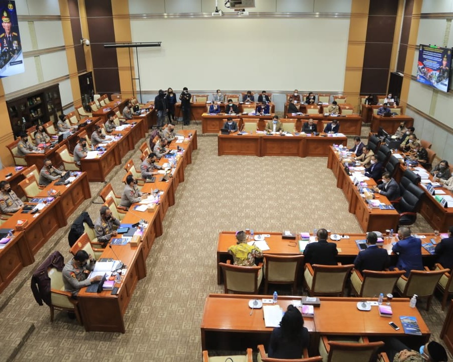 Di Hadapan Komisi III DPR RI, Kapolri Paparkan 15 Aplikasi Layanan Publik Semudah Memesan Makanan