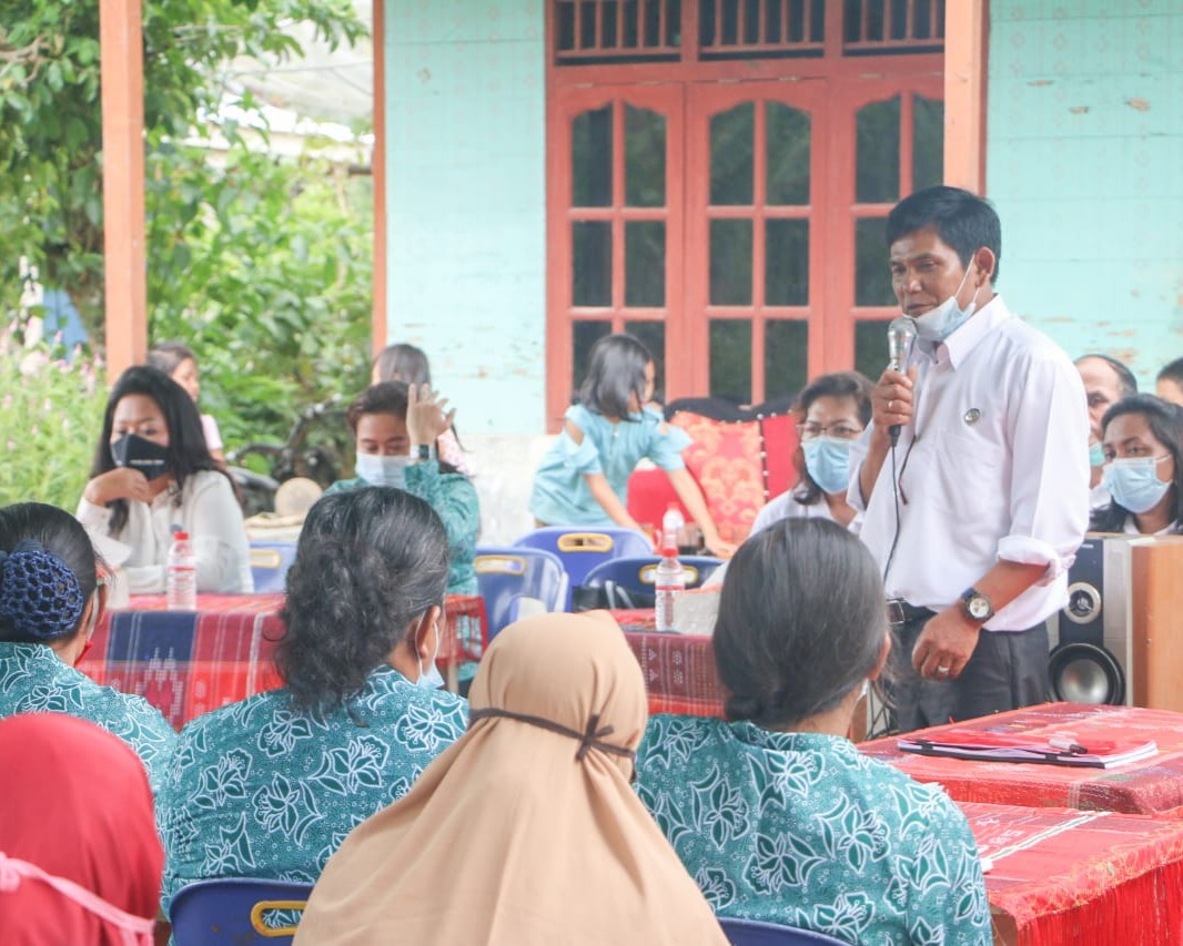 Ketua TP PKK Taput Lakukan Pembinaan di Kecamatan Purba Tua, Serukan Pentingnya Bekerja Dengan Hati