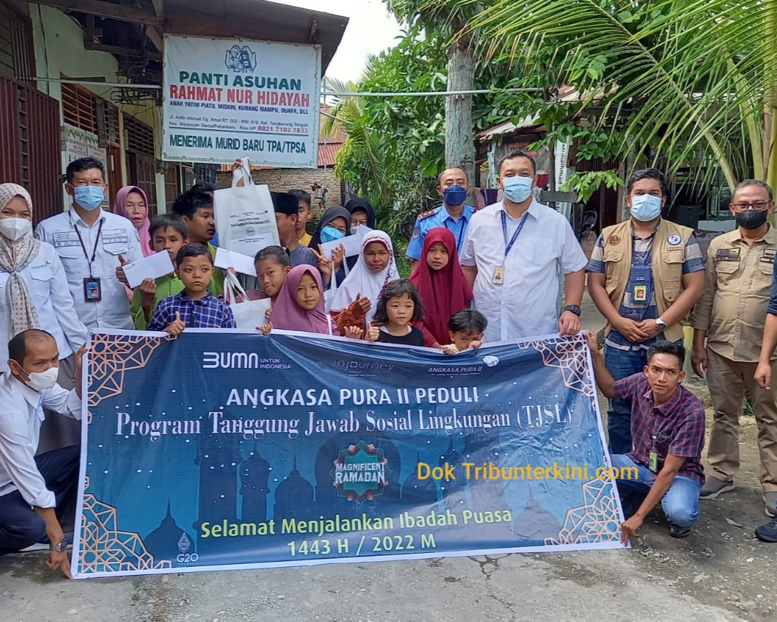 Di Bulan Suci Ramadhan 1443 H, PT Angkasa Pura II Bandara SSK II Pekanbaru Gelar Kegiatan Angkasa Pura II Peduli Dalam Program TJSL