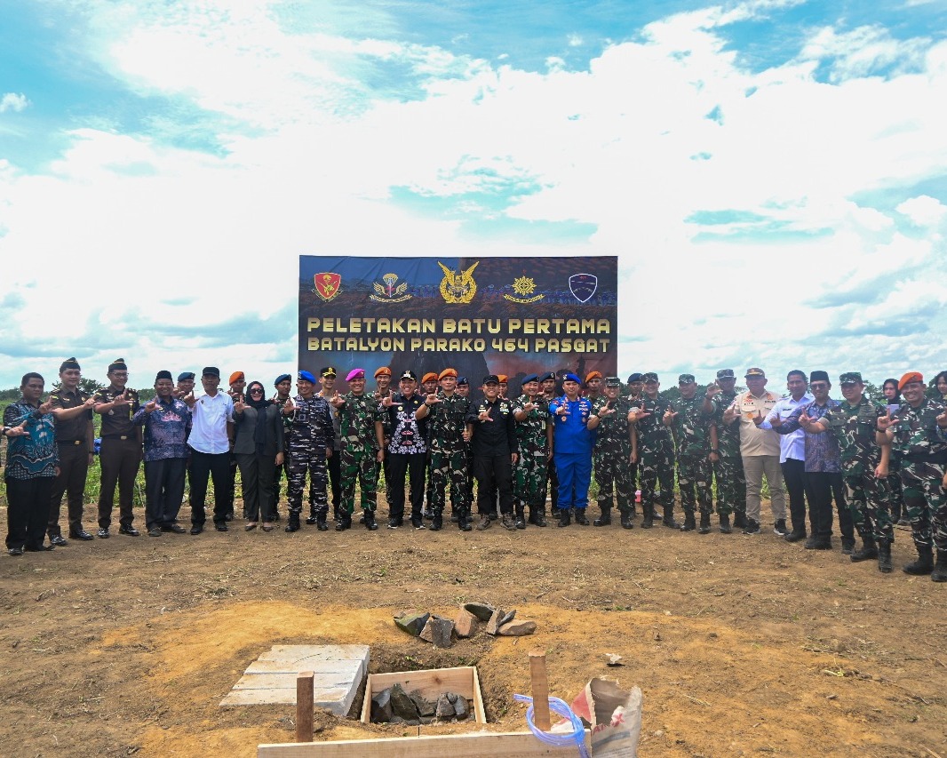 Pejabat Utama Kodau I Hadiri Peletakan Batu Pertama Pembangunan Yon Parako 464 Pasgat