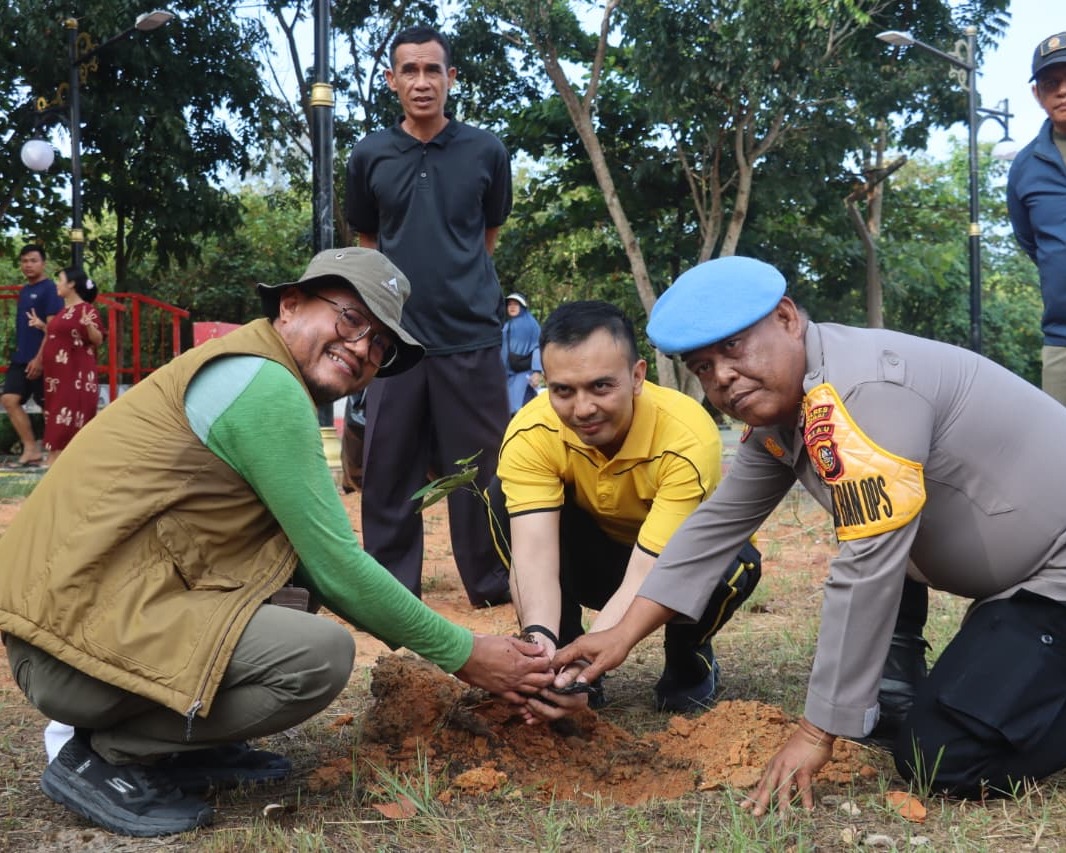 Polres Dumai Gelar Kurvei Bersih Lingkungan Dalam Rangka Gerakan Indonesia Asri