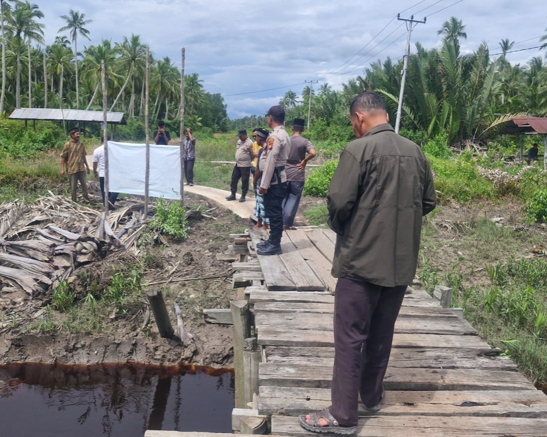 Polres Pelalawan Gelar Doa Bersama Pembangunan Jembatan Merah Putih Presisi Tahap II Di Sungai Emas