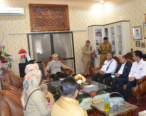 Bantuan Terus Mengalir, GM Pelindo II Wardoyo, Senang Dapat Membantu dan Bersinergi Dengan Pemko Padang Dalam Pencegahan Covid-19