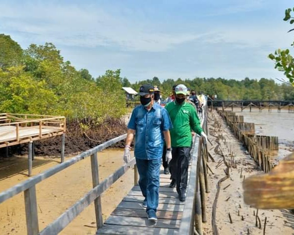 Gubri Resmikan Ekowisata Mangrove Education Center Di Desa Pangkalan Jambi Kabupaten Bengkalis